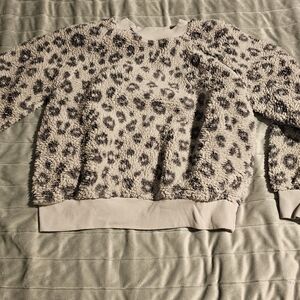 Cozy Leopard Print Crew Neck Sweater